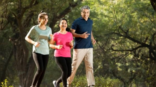morning walk,things to avoid before walking,best time for walking,hydration before exercise,warm-up before walking,empty stomach walking,coffee before workout,bathroom before exercise,health tips for walkers,walking routine for fitness morning walk, things to avoid before walking, best time for walking, hydration before exercise, warm-up before walking, empty stomach walking, coffee before workout, bathroom before exercise, health tips for walkers, walking routine for fitness
