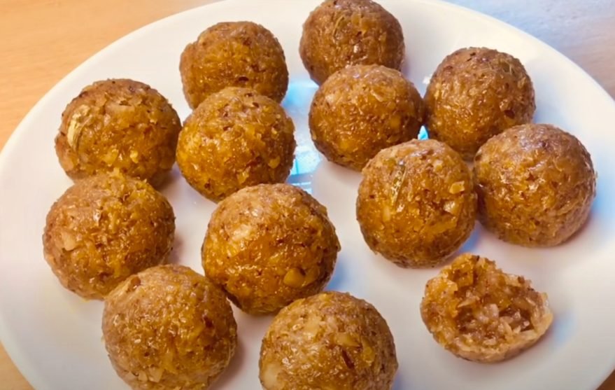 coconut jaggery laddu coconut jaggery laddu