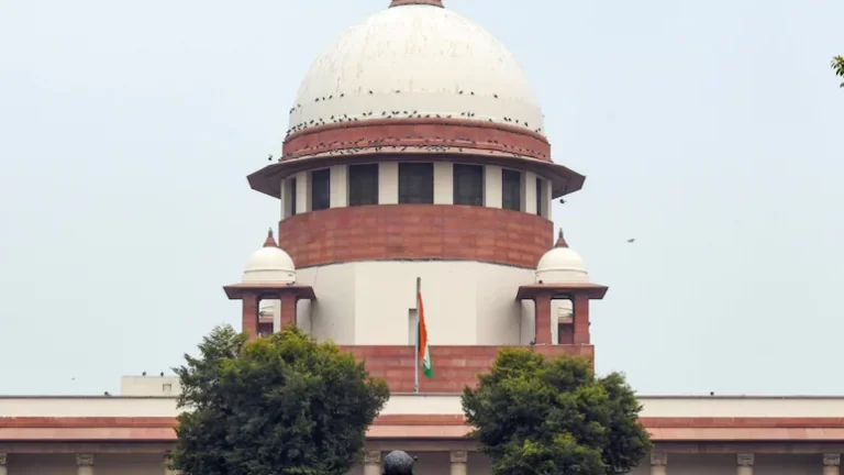 సుప్రీంకోర్టు Waqf Act పై ఇంటరిమ్ స్టే పరిశీలిస్తోంది: కానీ ఈ వాదనలను కేంద్రం తిరస్కరించింది